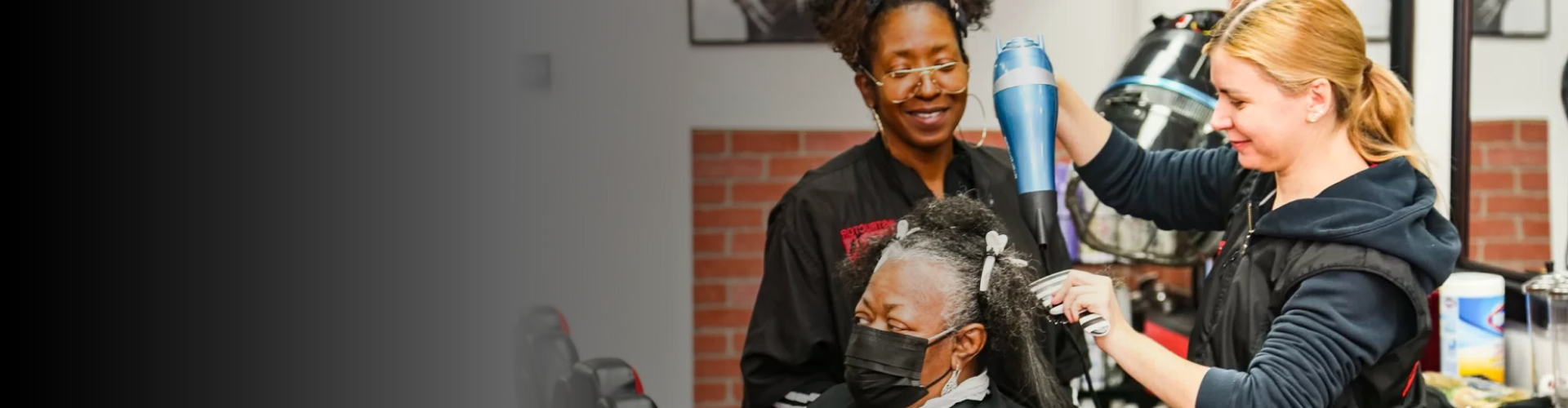 Women Salon in Hamlet